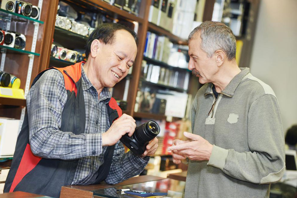 Comprehensive Guide for First-Time Camera Buyers: Tips and Insights