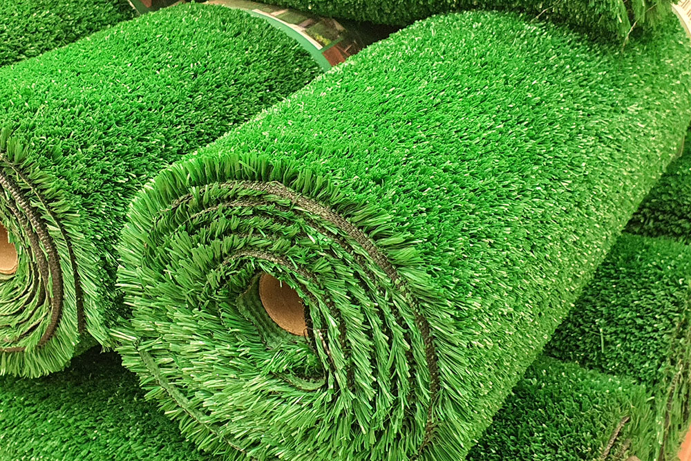 Synthetic Turf: Price, Advantages, and Maintenance Tips