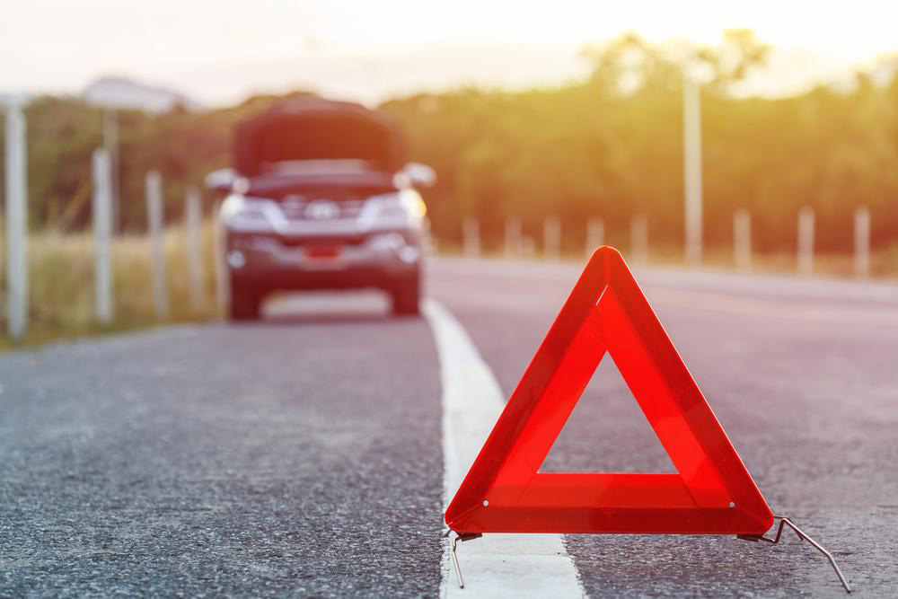 Comprehensive Safety Tips to Follow When Your Vehicle Breaks Down on the Road