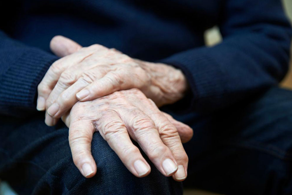 Understanding the Signs and Symptoms of Parkinson’s Disease