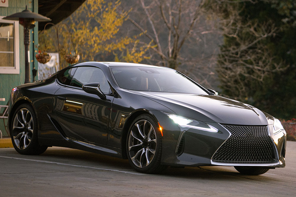 Discover Why the Lexus ES 250 Is the Ultimate Long-Distance Cruiser