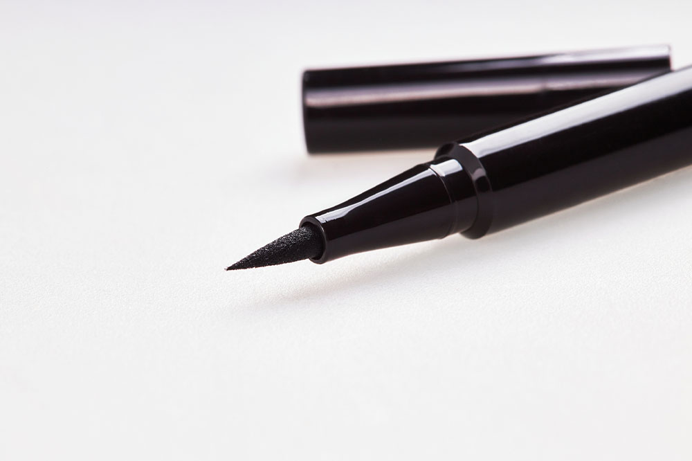 Top Makeup Tips and Best Eyeliners for Mature Eyes