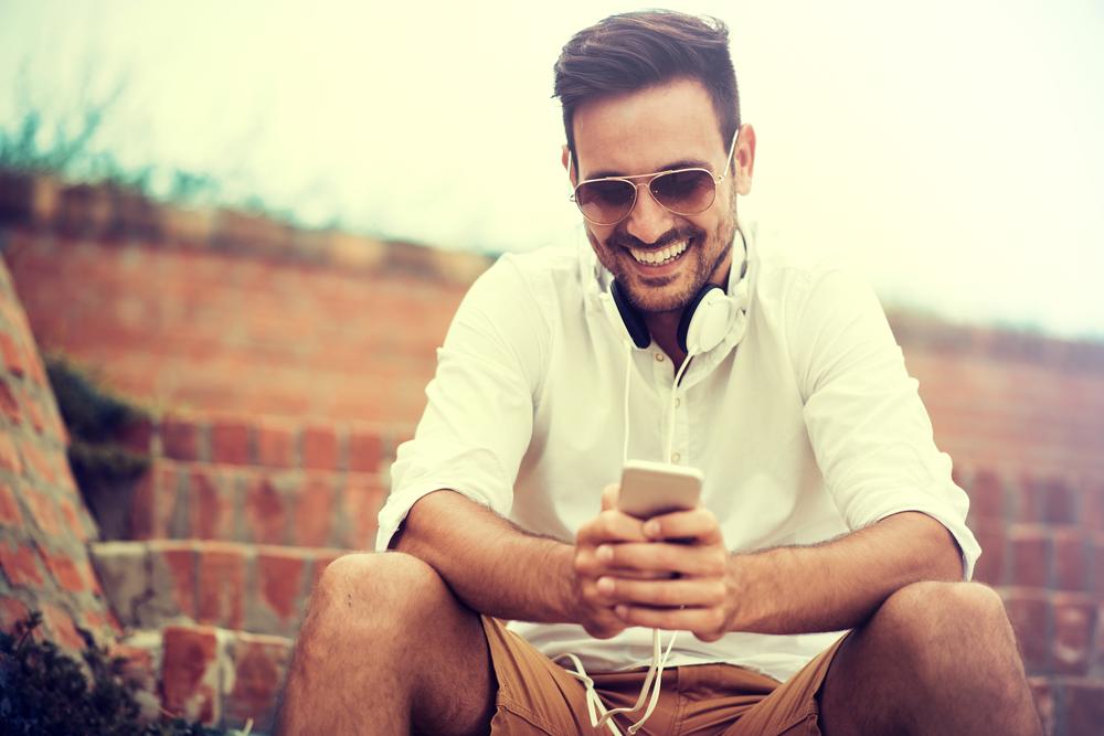 Top Benefits of Using Prepaid Mobile Phones for Different Users
