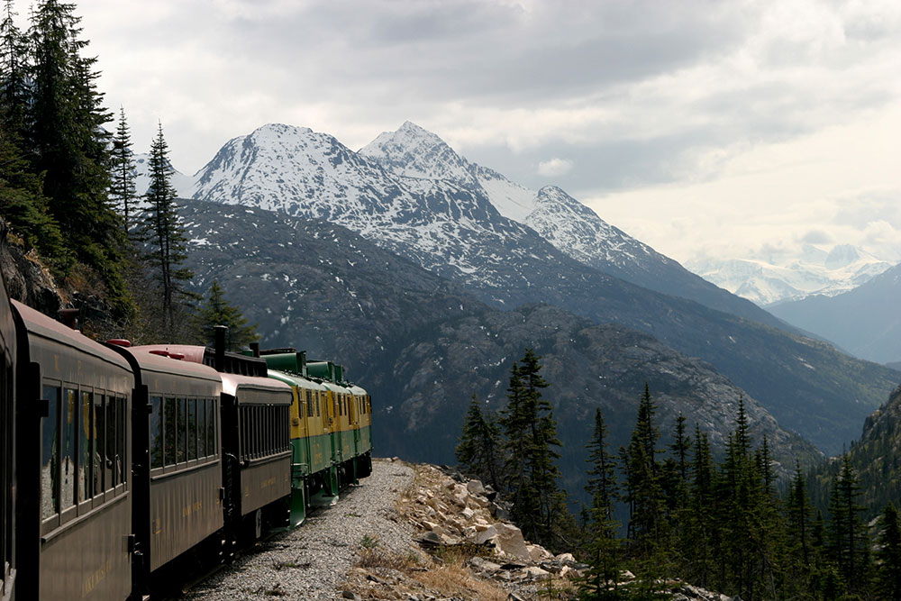 Discover the Top Benefits of Exploring the Canadian Rockies by Rail