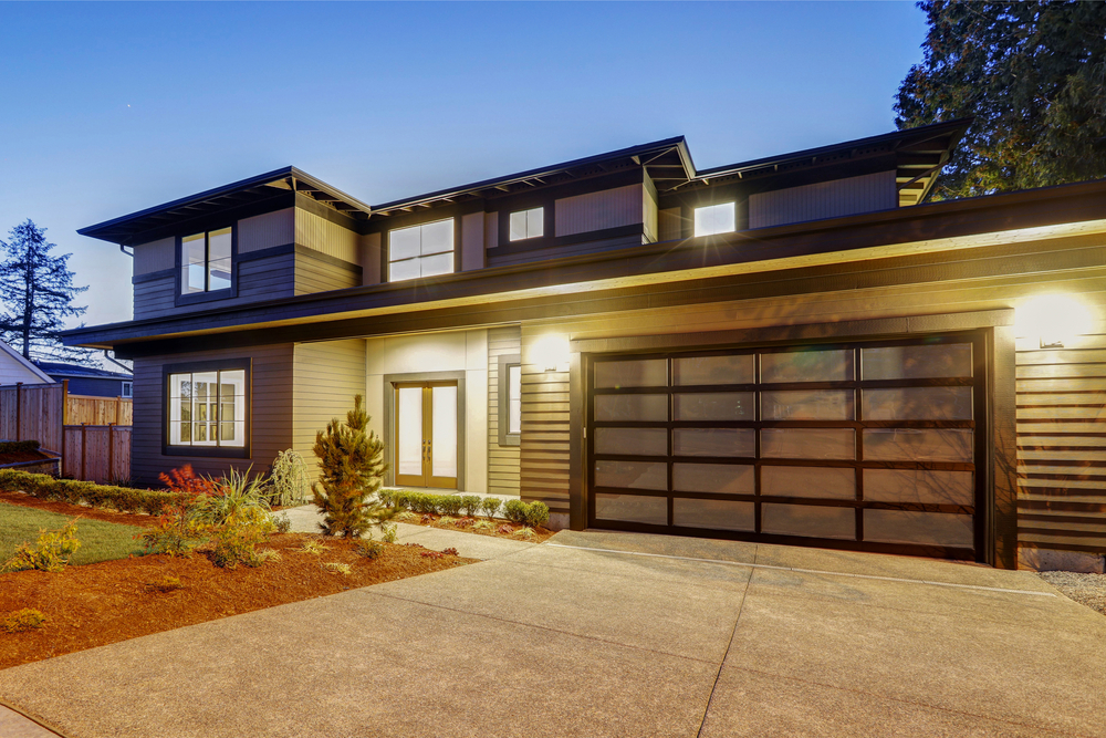 Essential Tips for Selecting Your New Garage Door
