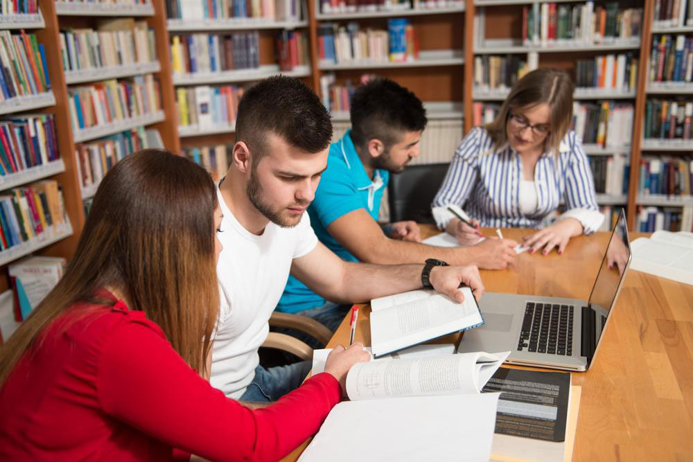Benefits of Enrolling in Online Finance Courses
