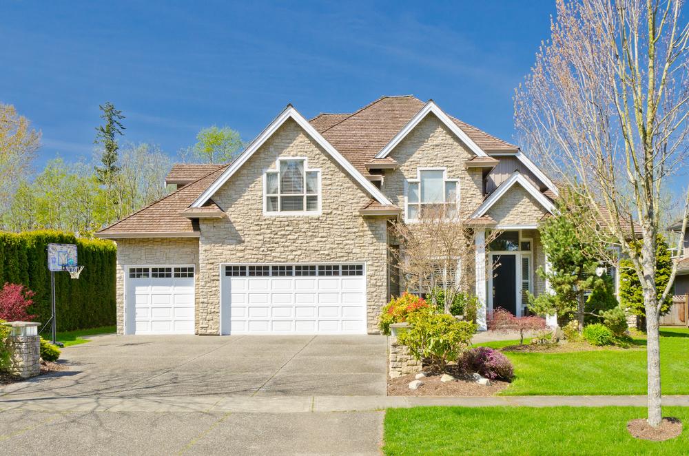 Key Factors to Consider Before Transitioning to Suburban Living with Family