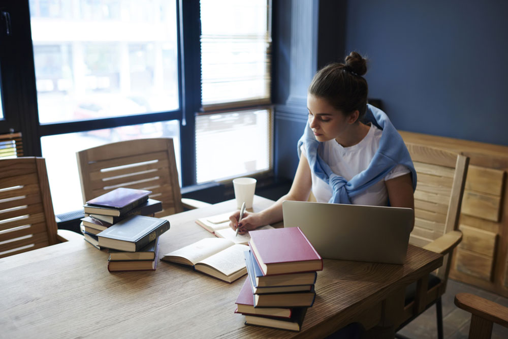 Benefits of Pursuing an MBA in Finance Education