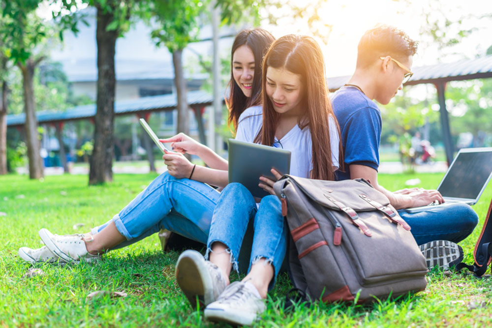 Guide to Securing Financial Aid for College Students