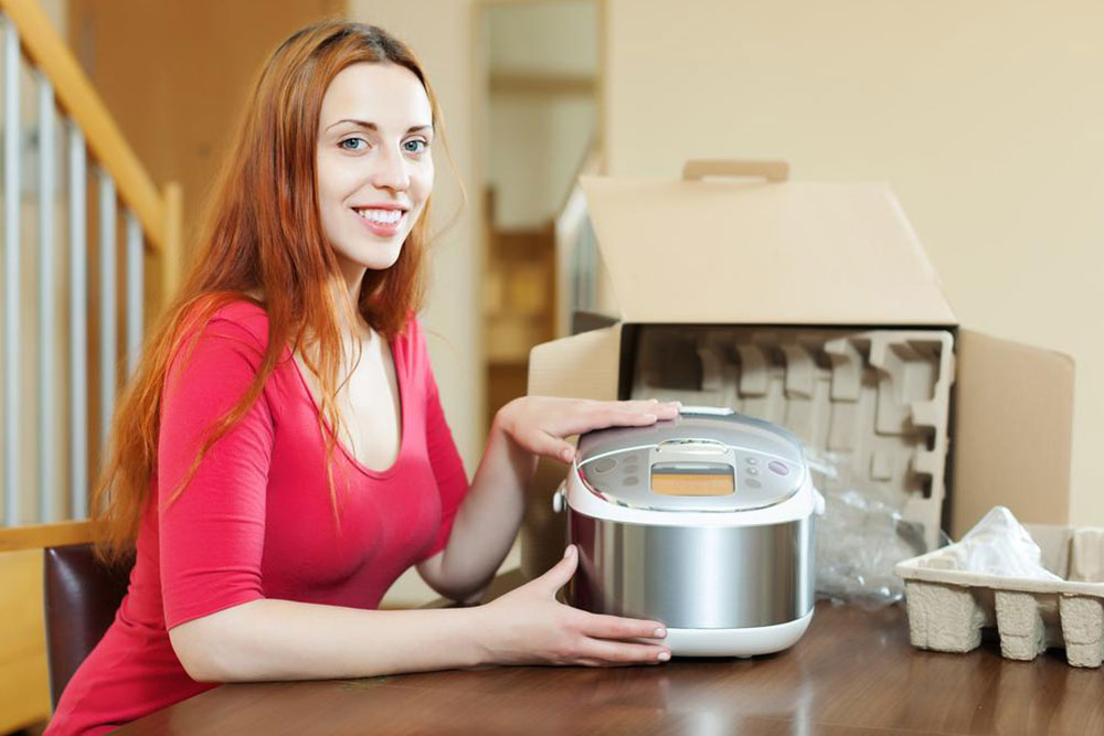 The Comprehensive Guide to Using Slow Cookers for Hassle-Free Home Cooking