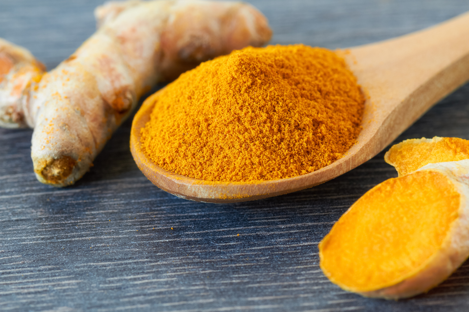 Benefits and Risks of Turmeric Curcumin
