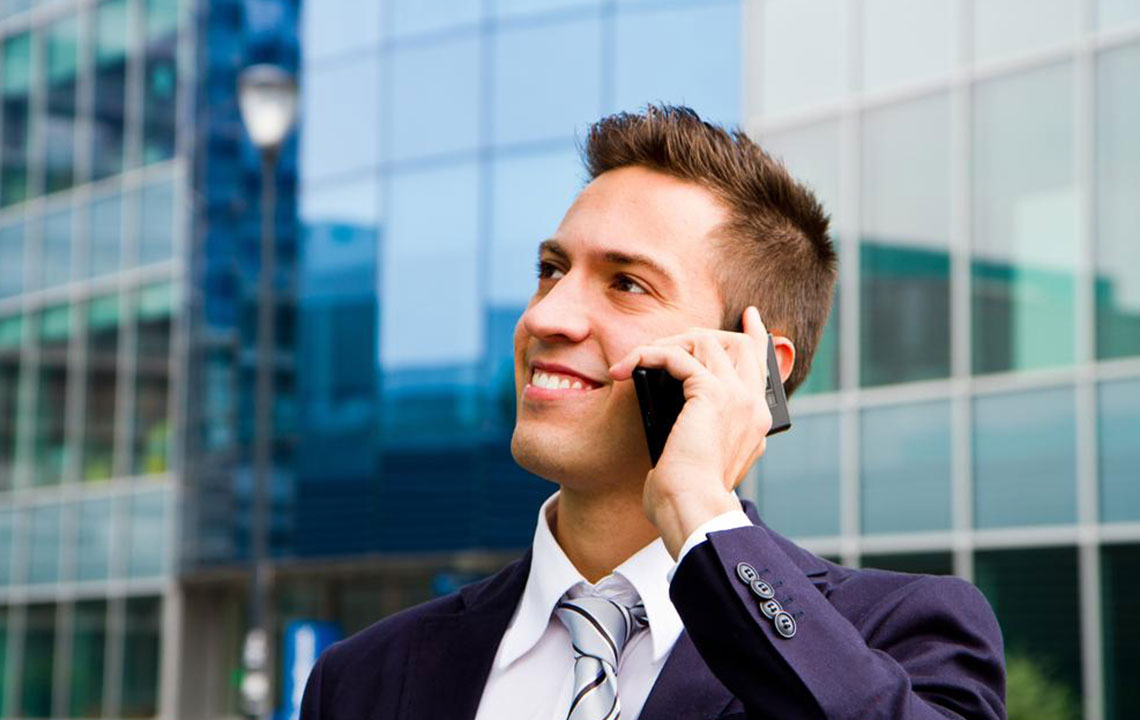 Essential Smartphone Features to Accelerate Business Growth and Productivity