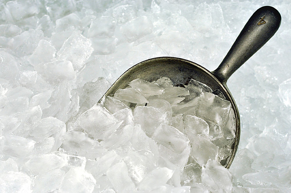 Top Frigidaire Countertop Ice Makers on Black Friday Deals
