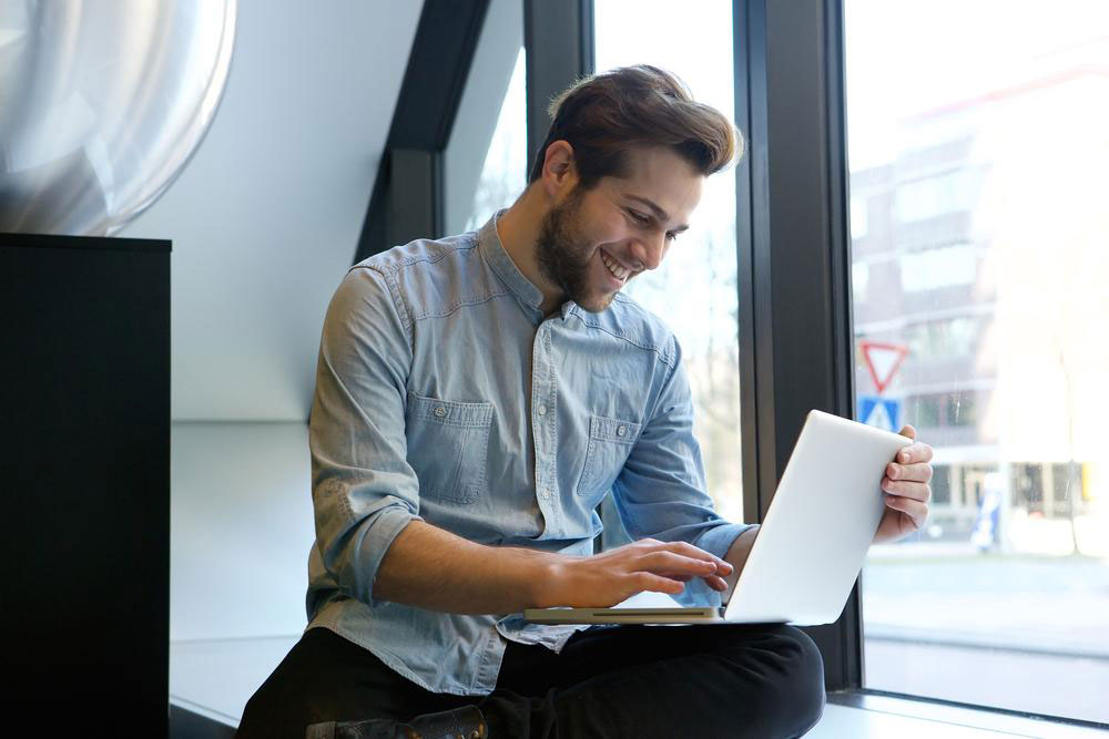 Innovative Microsoft Surface Pro Laptop Perfect for Creative Professionals and Gamers