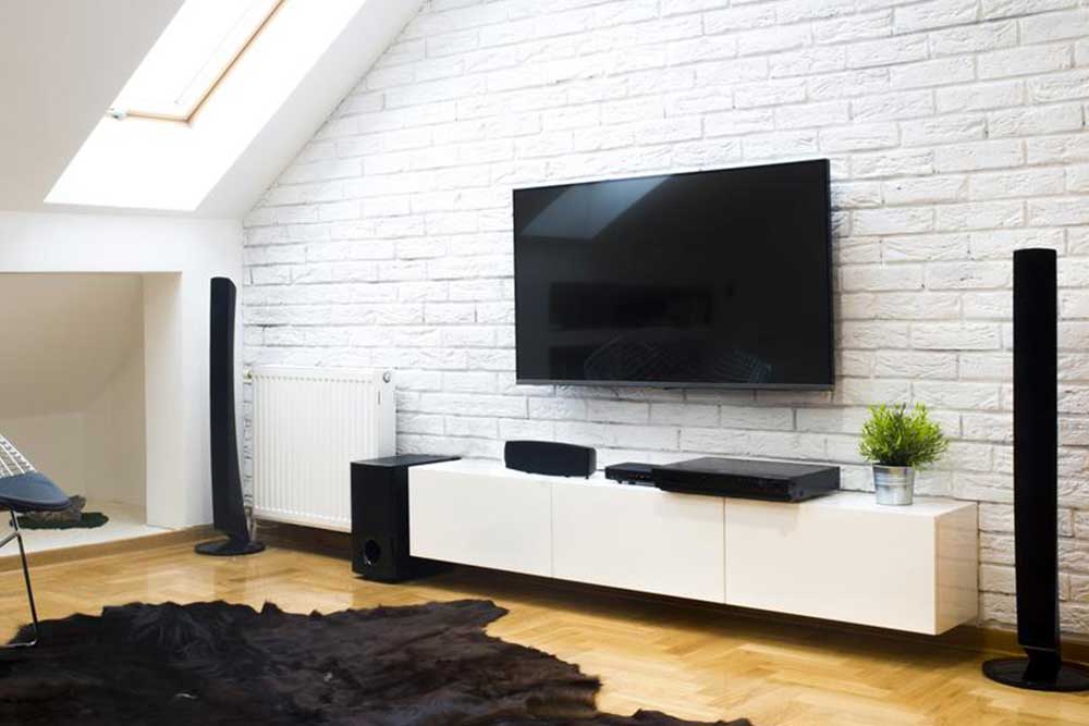 Top Satellite TV and Internet Packages for Home Use