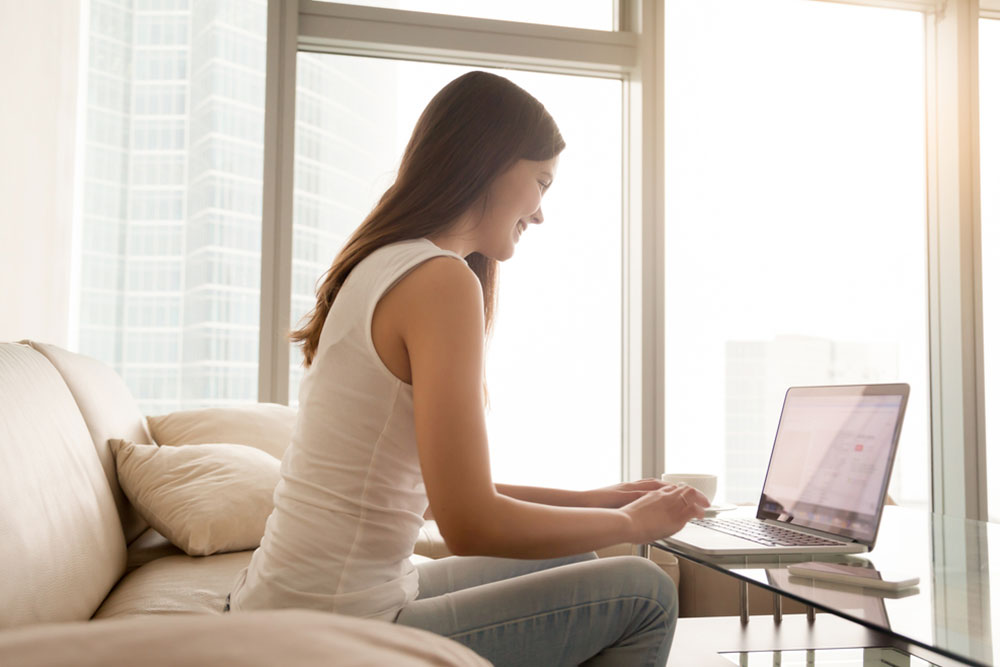 Advantages of Compact Laptops for Modern Users