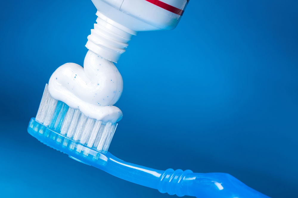 Affordable Sensitivity-Friendly Teeth Whitening Toothpastes: Top 5 Picks