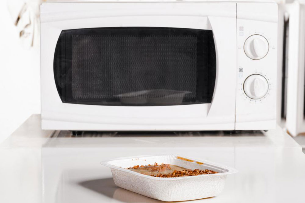 Electric vs. Gas Ovens: Advantages and Disadvantages Compared