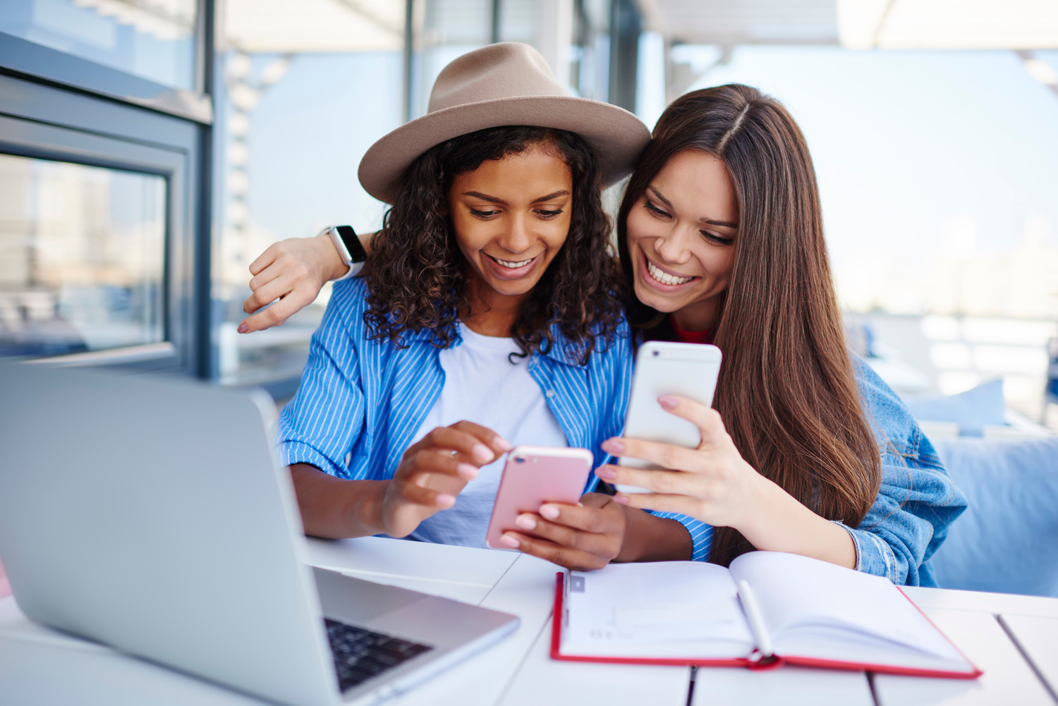 Best Budget Smartphones of 2024: Affordable Phones with High-End Features