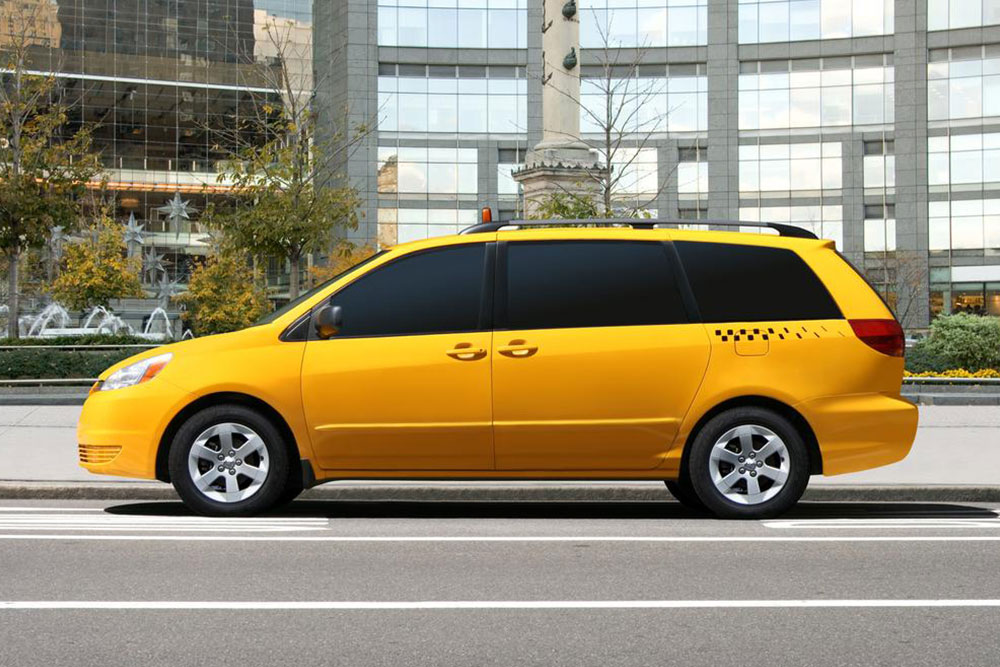 Discover the Benefits of the Toyota Sienna Minivan