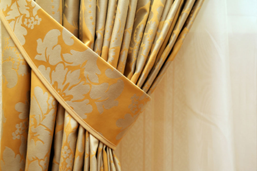 Top 4 Strategies for Selecting Ideal Curtains and Drapes for Your Home