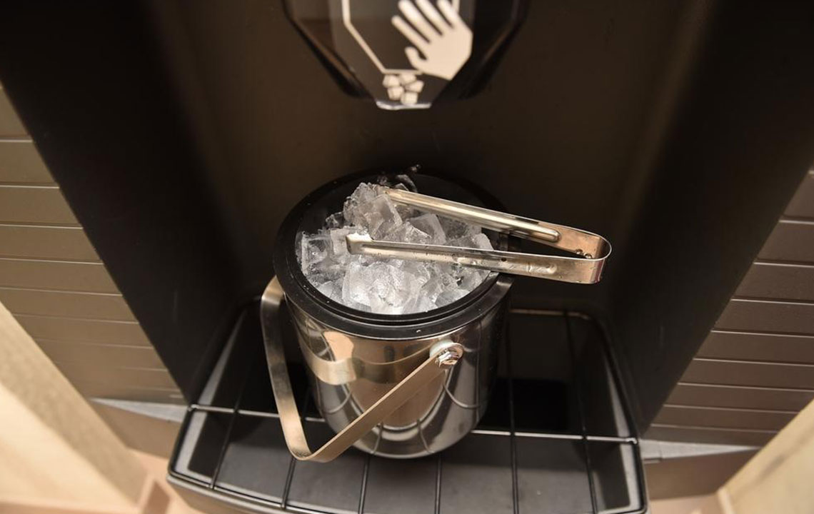 Comprehensive Guide to Buying the Perfect Ice Machine for Home and Business Use