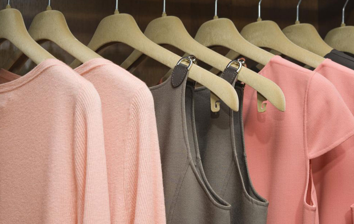 Simple Strategies to Maintain a Tidy Clothing Display