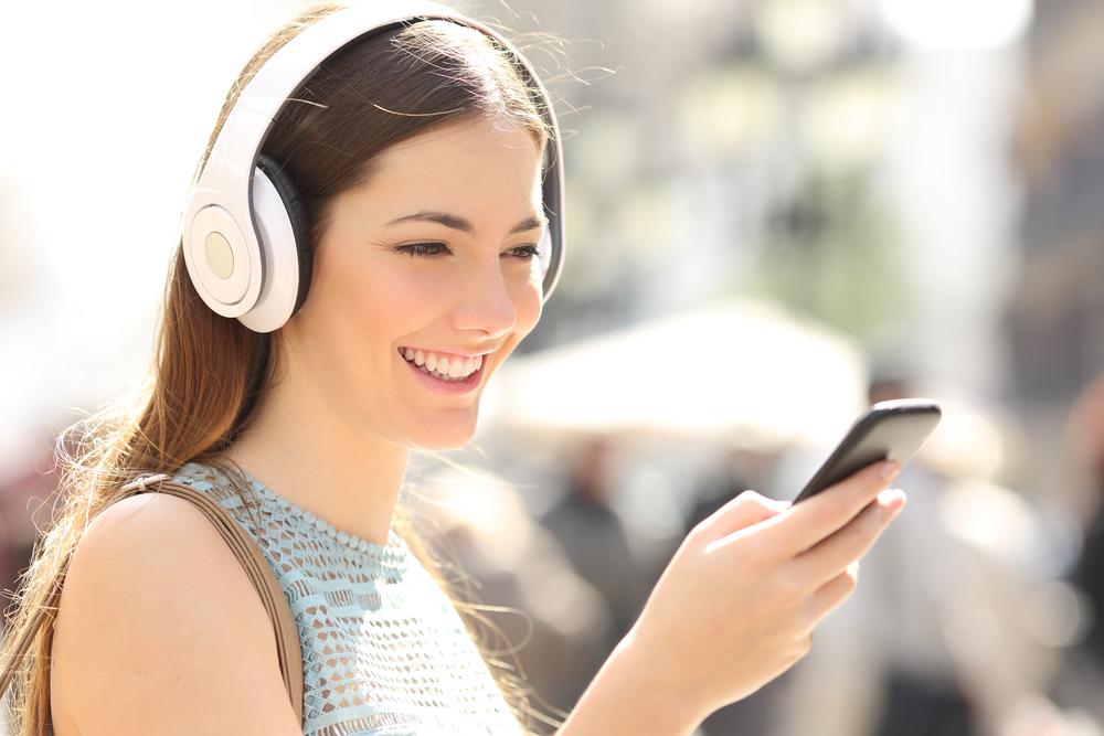 Top Trends in Wireless Bluetooth Headphones for 2024