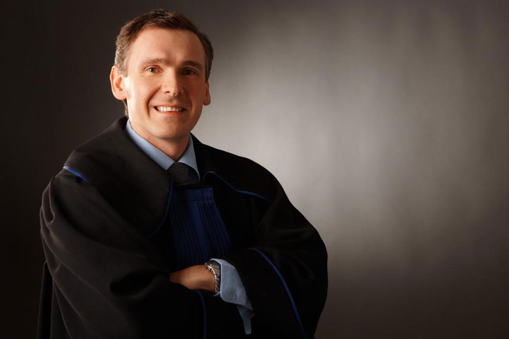 Essential Tips Before Hiring Legal Assistance