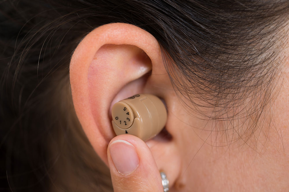 Top 5 Cost-Effective Smart Hearing Aids for Enhanced Hearing