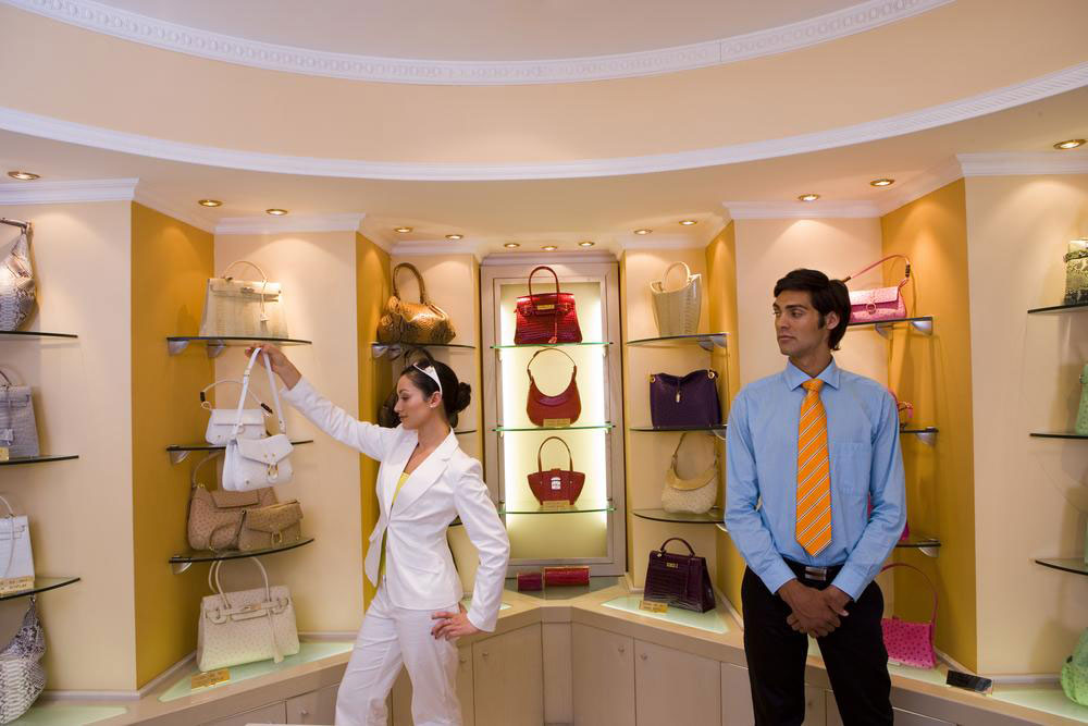 Your Ultimate Guide to Choosing the Perfect Handbag for Your Style