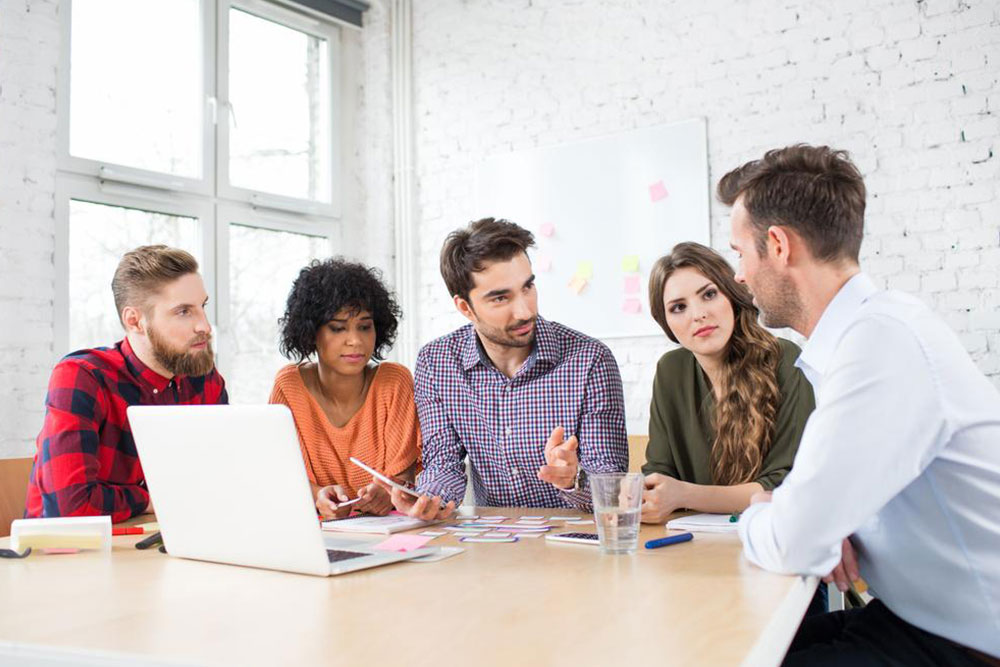 Advantages and Disadvantages of Small Business Involvement