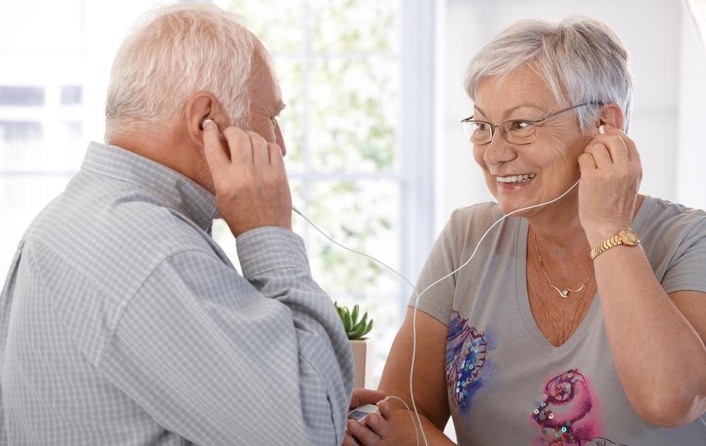 Essential Factors to Consider When Selecting the Optimal Hearing Aids
