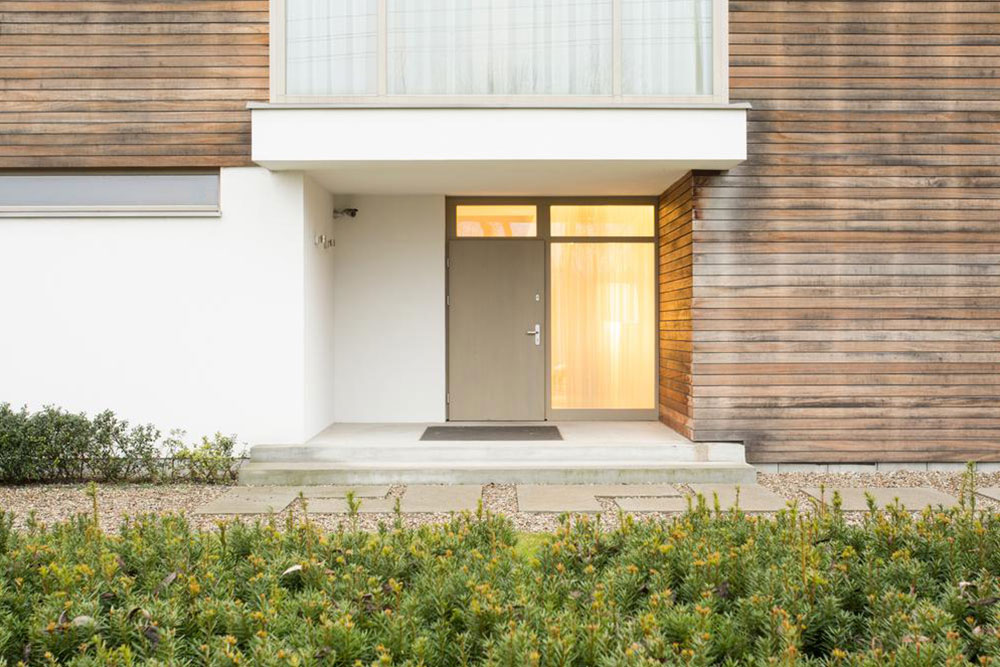 Key Factors to Consider When Selecting a Replacement Front Door