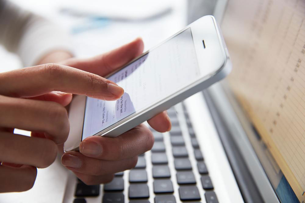 The Popularity of Touchscreen Smartphones in Modern Life