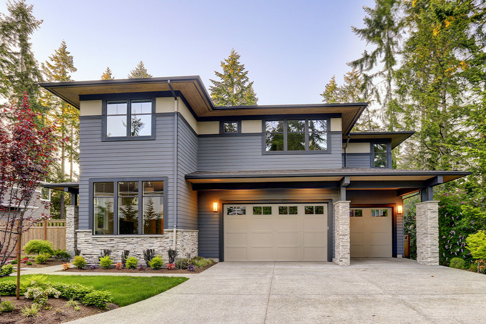 Understanding NNN Commercial Leases: Advantages, Disadvantages, and Finding Listings