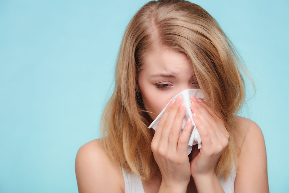 Comprehensive Guide to Distinguishing Cold from Flu: Key Symptoms and Prevention Tips