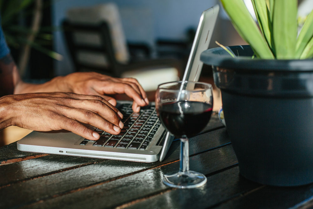 Essential Tips for Selecting the Right Laptop Before Purchase