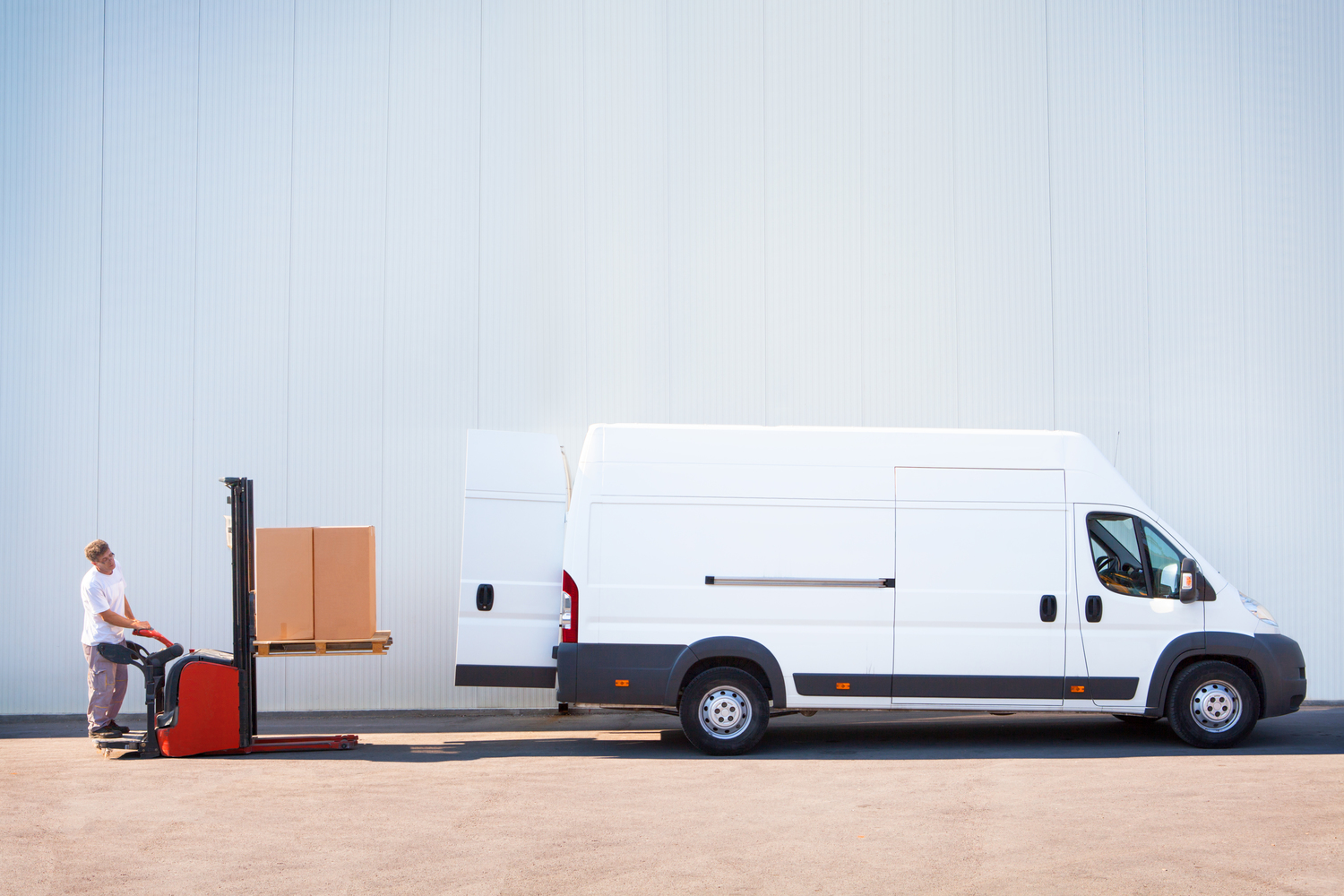 How to Select the Ideal Cargo Van for Your Business Needs