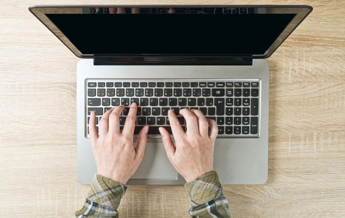 Essential Tips for Purchasing Refurbished Laptops