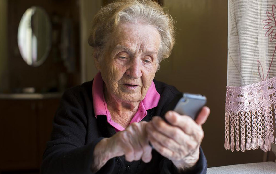 Why Senior-Friendly Mobile Phones Are Essential