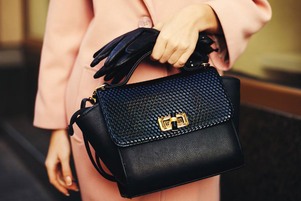 Ultimate Guide to Betsey Johnson Handbags