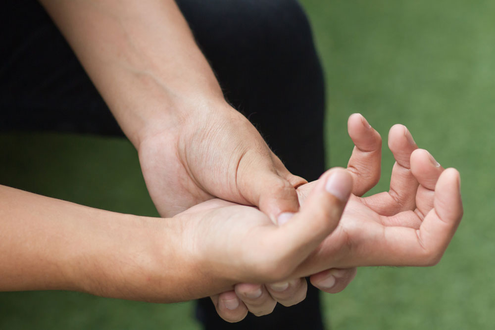 Understanding Psoriatic Arthritis: Symptoms and Treatment Options