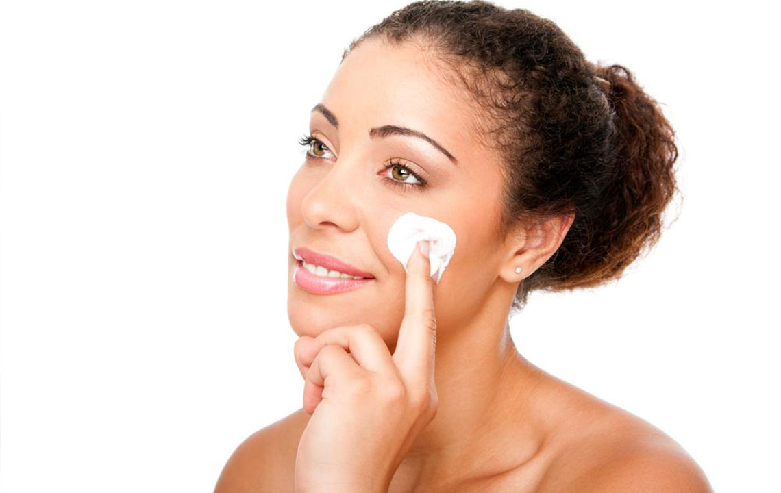 Effective Natural Methods for Exfoliating Facial Skin