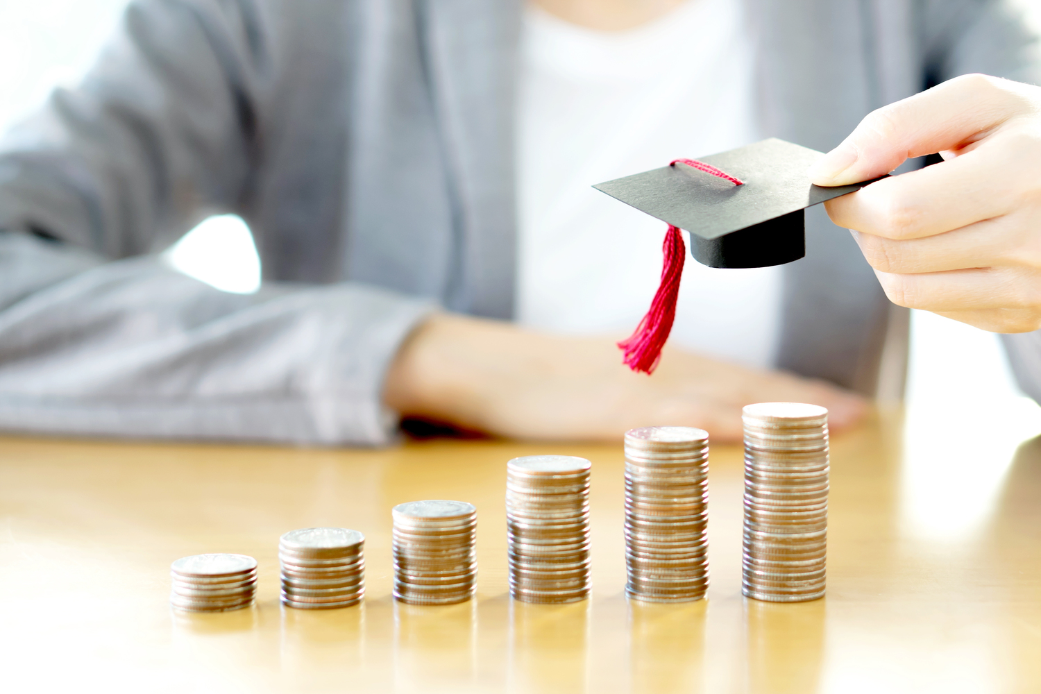 Essential Tips for Student Loan Applications