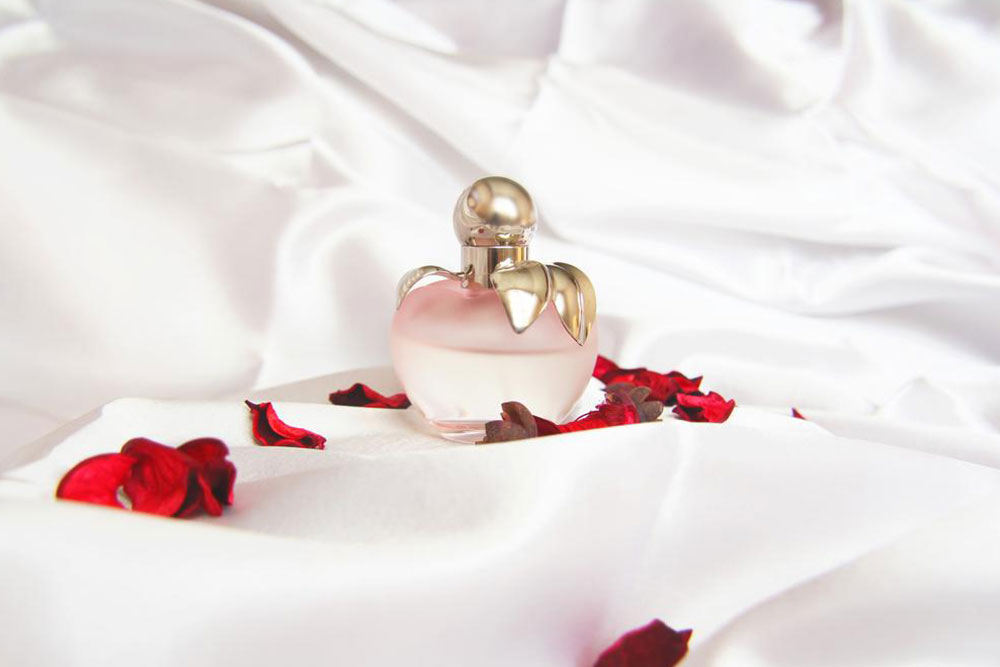Exploring the Origins and Perception of Fragrances and Perfumes