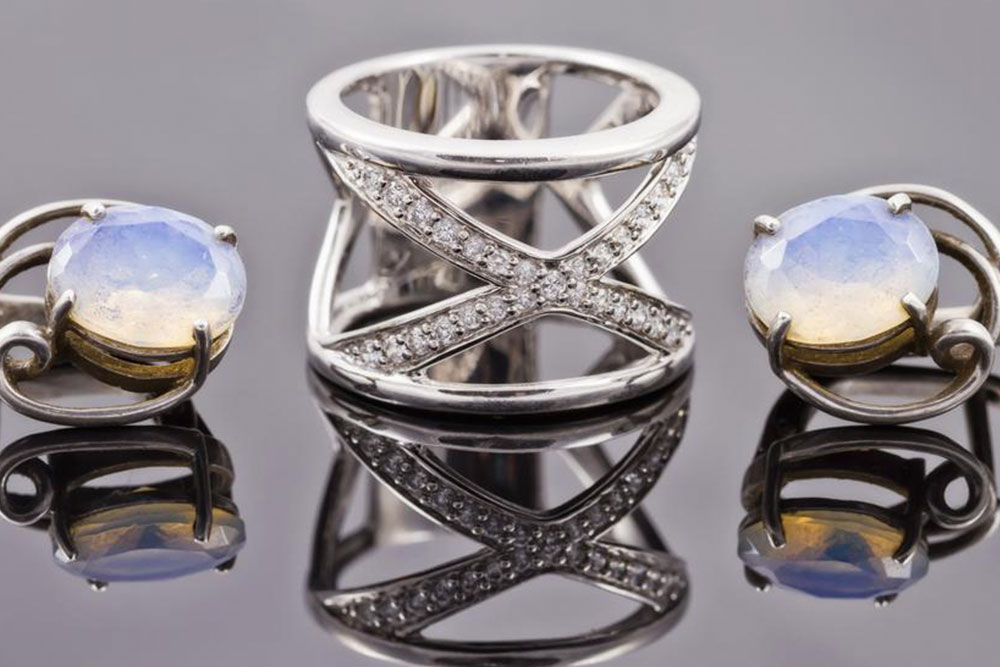 Sparkle and Save: Discover Stunning Jewelry on JTV