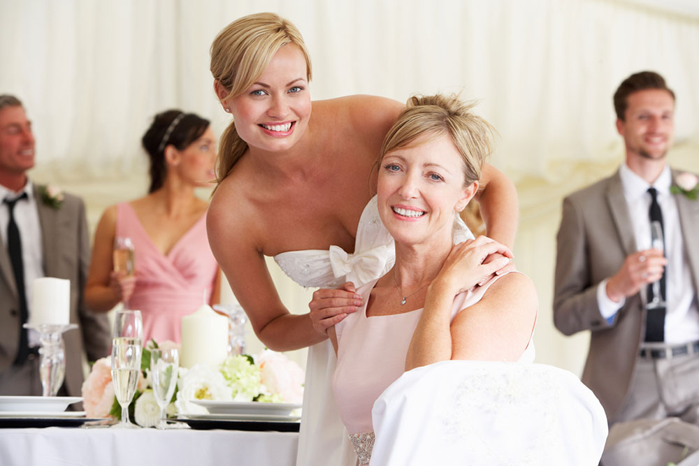 Elegant Mother of the Bride Attire Ideas for Your Daughter's Wedding