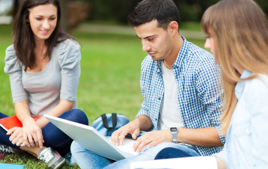 Choosing the Right Undergraduate Degree for Future Success