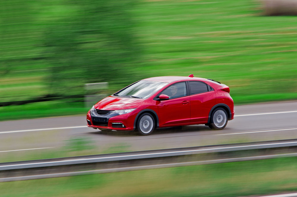Discover the Exciting Features of the Toyota GR86 Sports Car